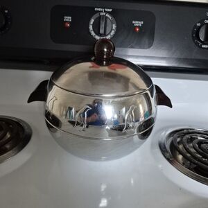 Stainless Steel Tea Kettle with Black Handles